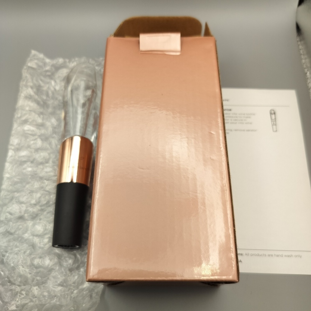 Wine Aerator Pourer and Decanting Spout Drip Free Pouring NEW  Rose Gold